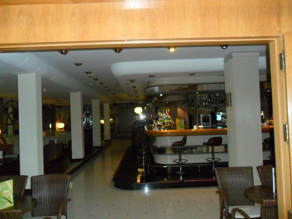 Eingang zur Bar Valentin Reina Paguera