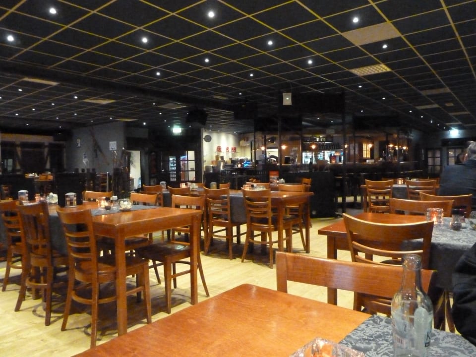 Restaurant in der Skihalle Center Parcs De Kempervennen