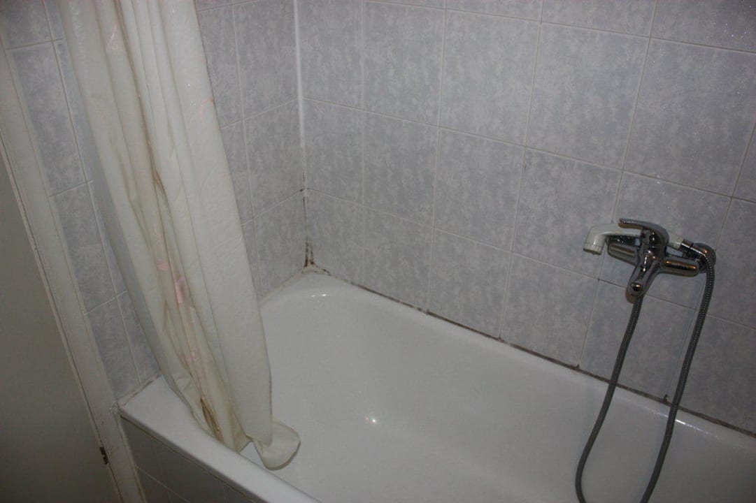 Nasszelle Mendi Hotel