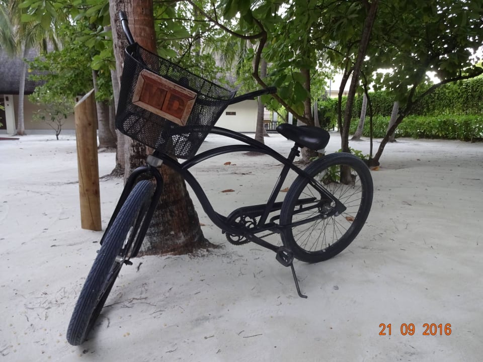 Fahrrad mit seinen Initialen Four Seasons Resort Maldives at Landaa Giraavaru