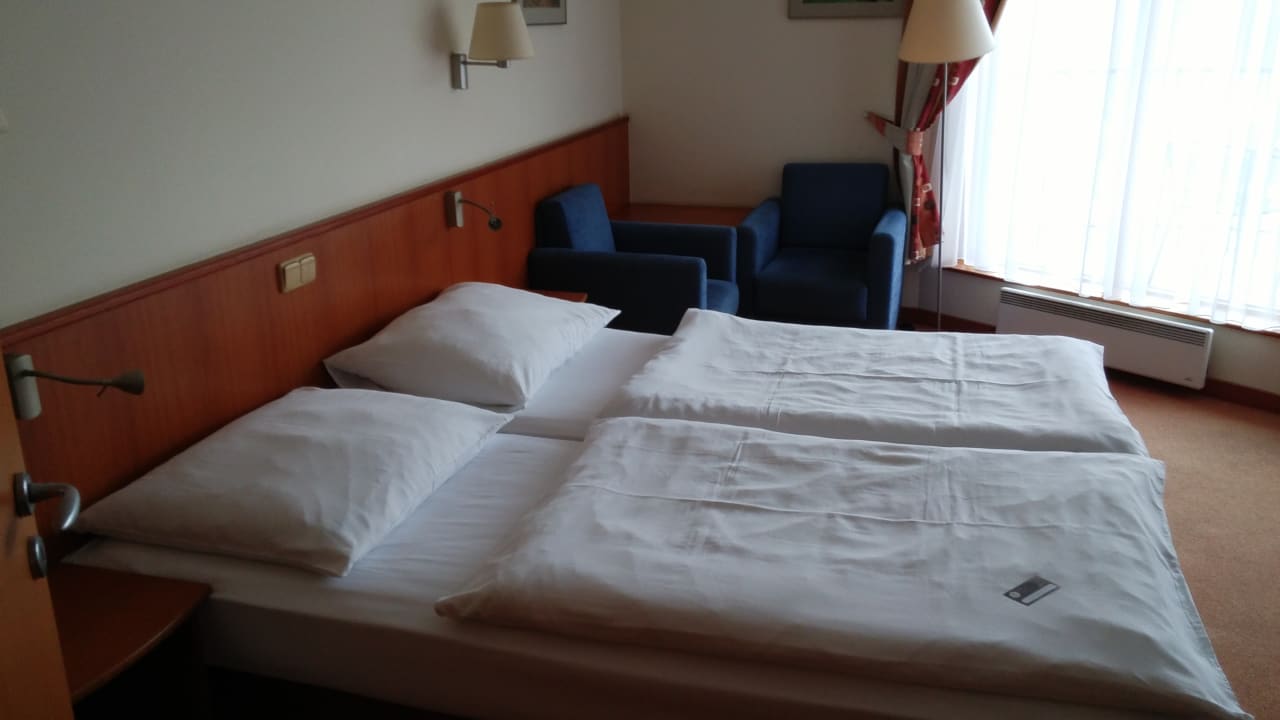 Zimmer Hotel Ostrov