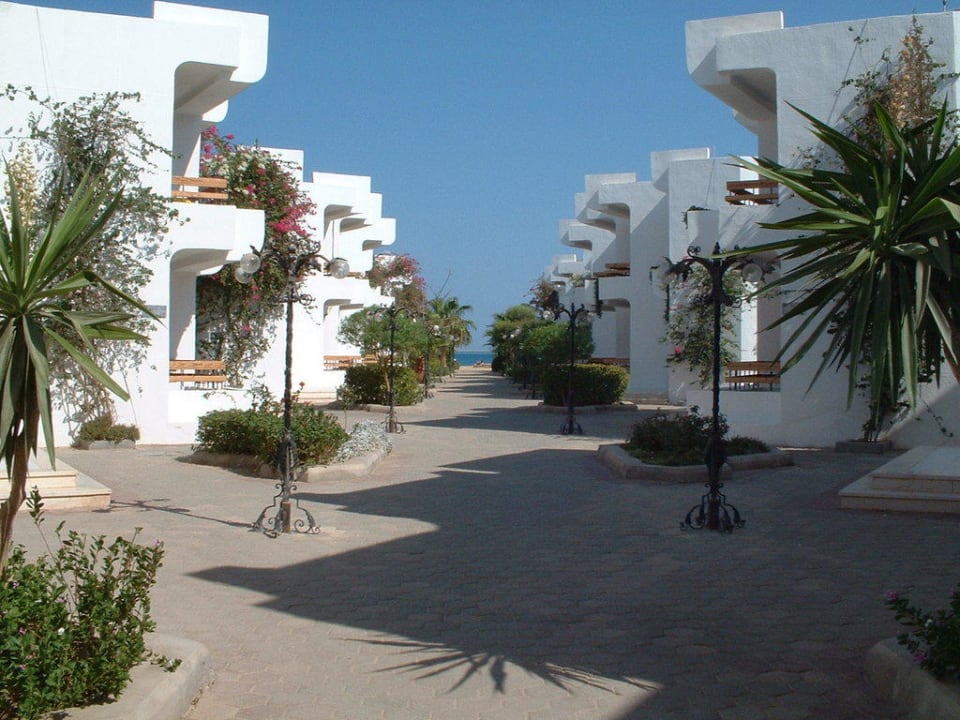 Der Weg zum Strand Marlin Inn Azur Resort