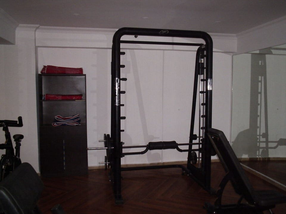 Fitnessgeräte  Süral Saray Hotel