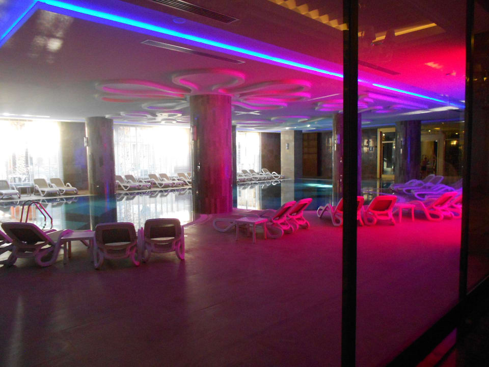 Indoorpool Kirman Belazur Resort & Spa