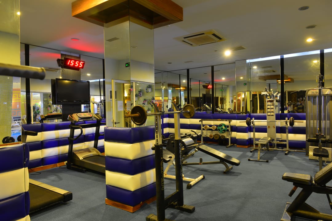 Sport & Freizeit Seaden Corolla Hotel