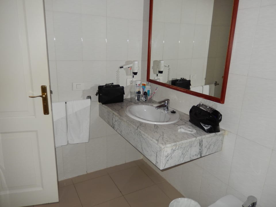 Bad Coral La Quinta Park Suites