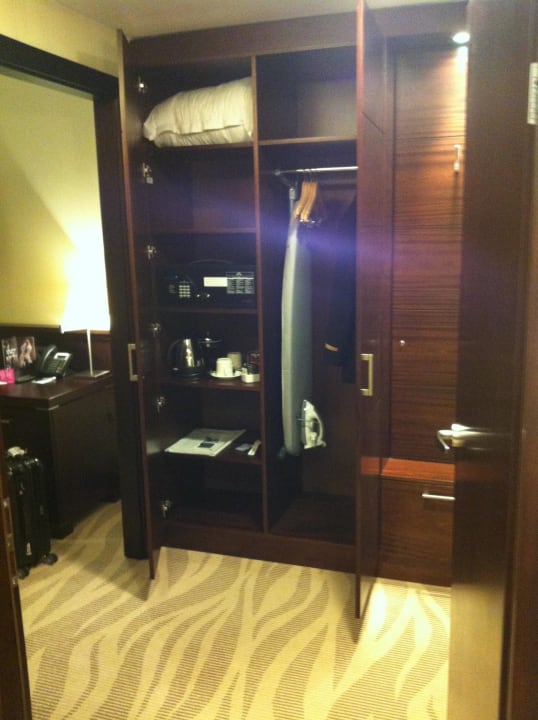 Bügelbrett & Safe Hotel Radisson Blu Gdańsk