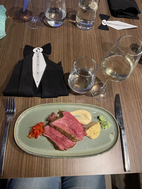 Gastro Jacaranda Luxury Resort