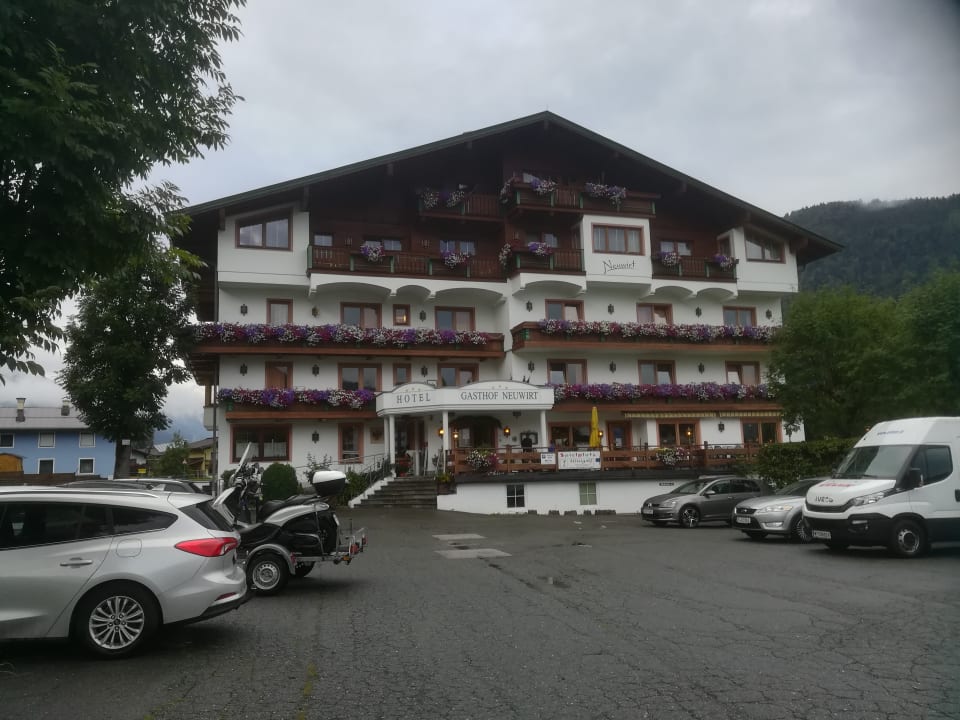 Außenansicht Hotel Neuwirt