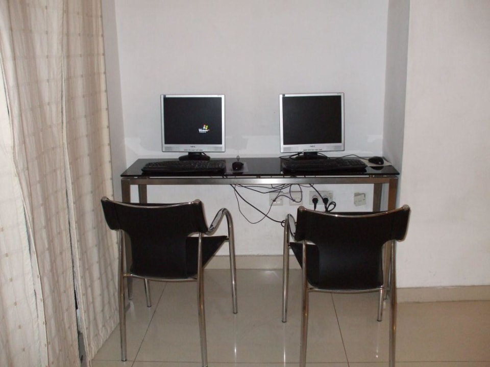 Internetplätze St. Julian's Bay Hotel