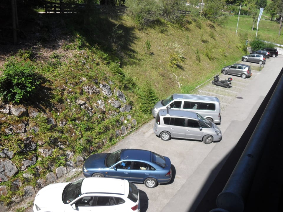 Blick vom Balkon nach rechts Appartementhotel Dachsteinblick
