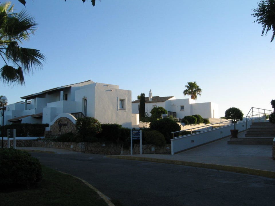 Außenansicht von der Straße Grupotel Aldea Cala'n Bosch