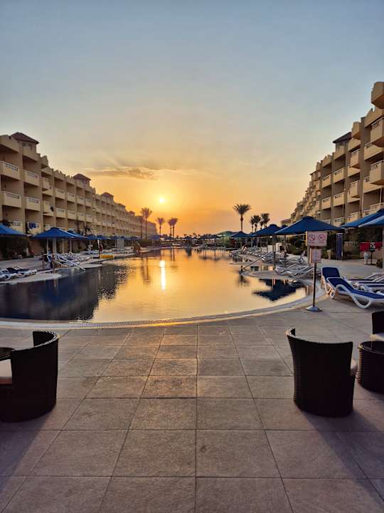 Pool Amwaj Beach Club Abu Soma Resort