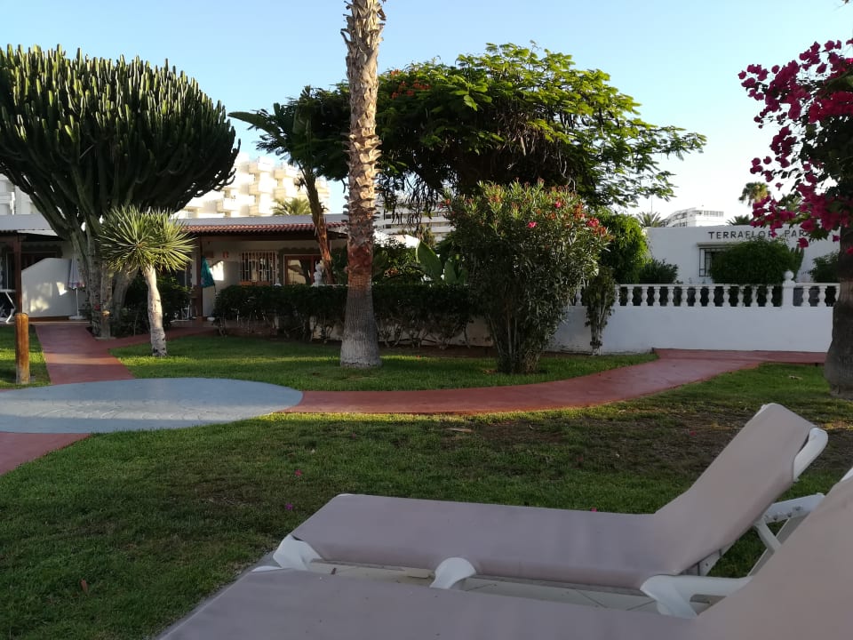 Gartenanlage HL Miraflor Suites Hotel