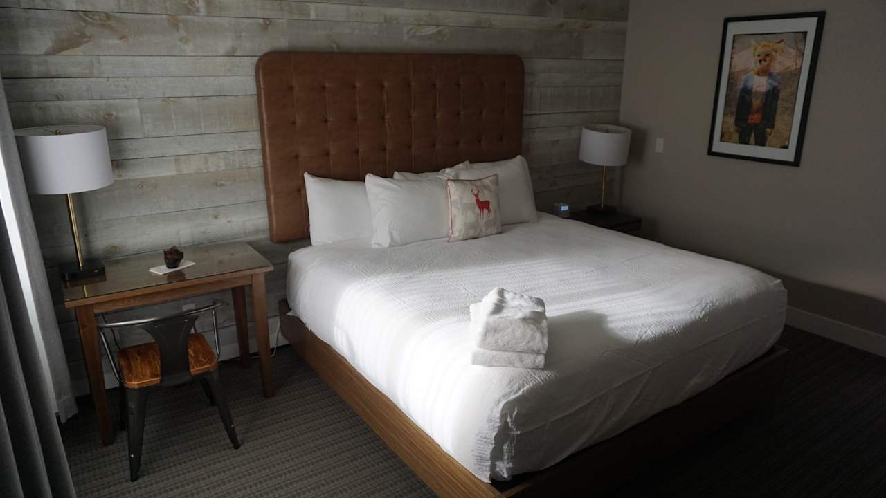 Zimmer Lamphouse Hotel