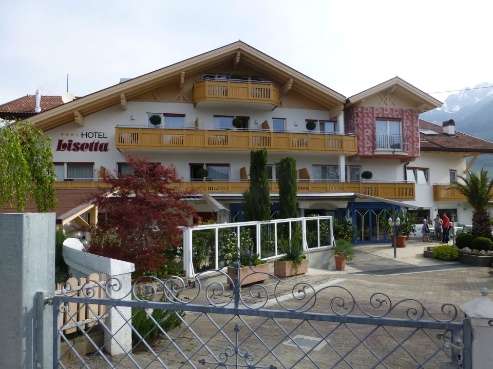 Blick zur Terrasse Hotel Lisetta