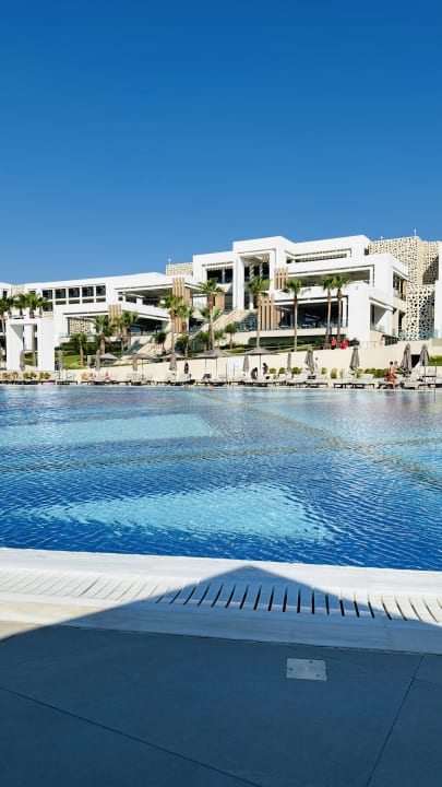 Pool Mayia Exclusive Resort & Spa