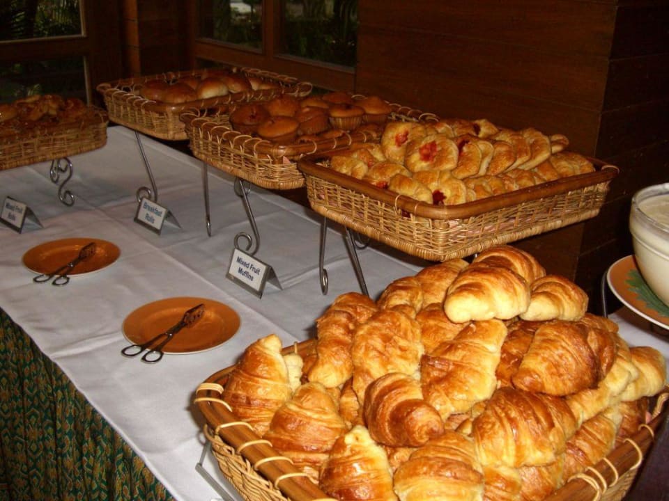 Frühstück / Buffet Courtyard by Marriott Phuket, Patong Beach Resort