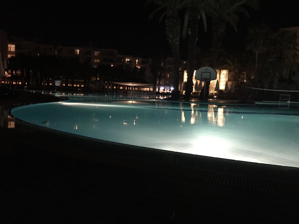 Nacht am Pool Monachus Family Resort Sorgun