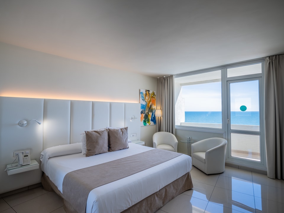 Zimmer On Hotels Oceanfront - Adults Only