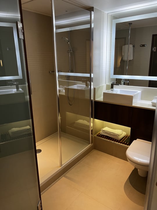 Zimmer Hotel Courtyard by Marriott Cologne