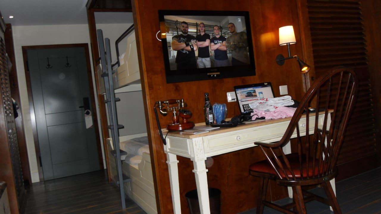 Nur ein kleiner Teil des Sechs-Personen-Zimmers Hotel Bell Rock Europa-Park