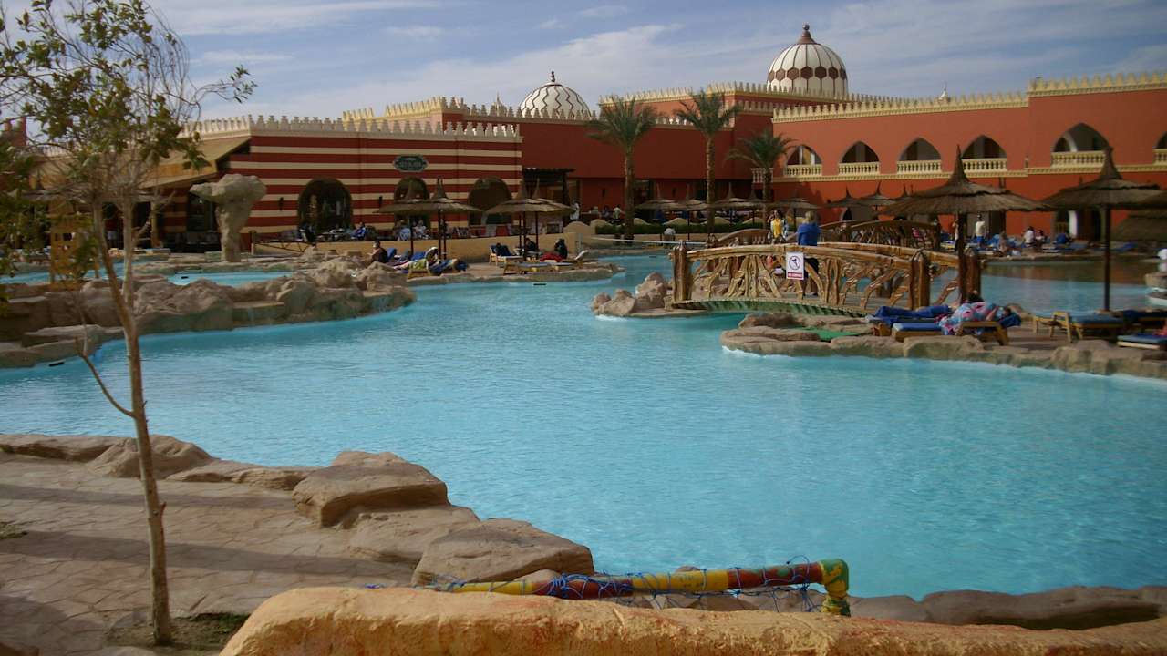 Hauptpool Pickalbatros Alf Leila Wa Leila Resort - Neverland Hurghada