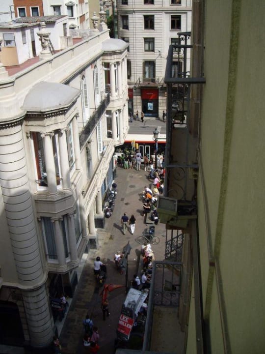 Blick vom Balkon Hotel Suizo