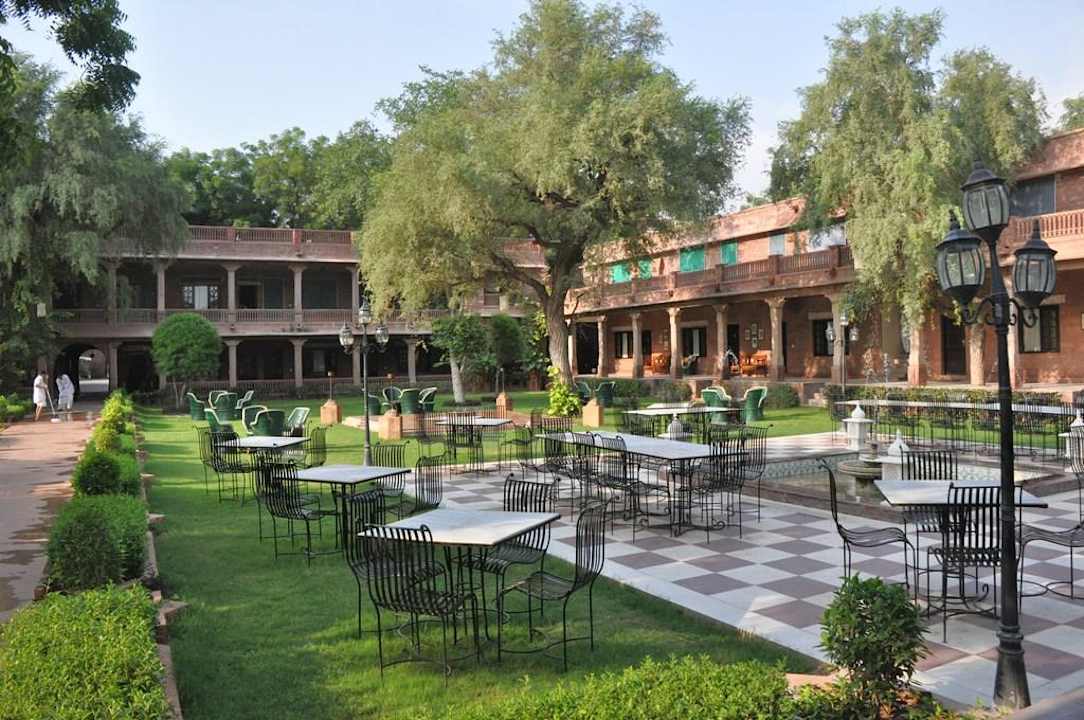 Wohnbereiche und Gartenanlage Hotel Ranbanka Palace