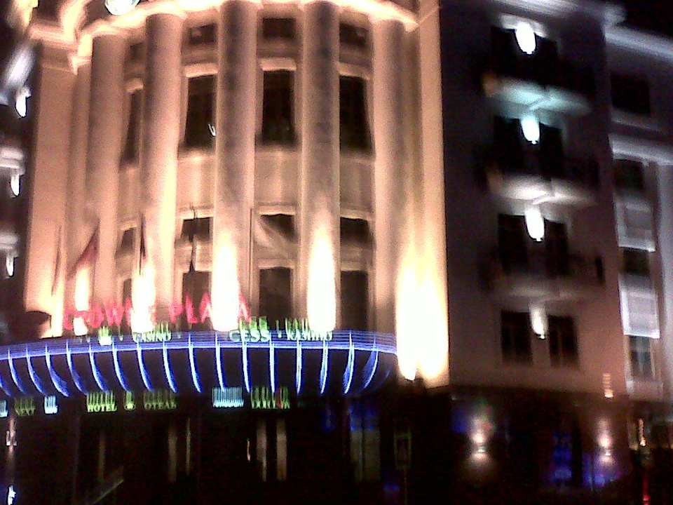 Der Eingang Hotel Crowne Plaza