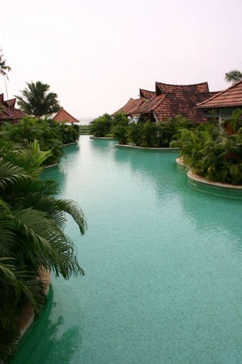 Einzigartiger Swimmingpool Hotel Kumarakom Lake Resort