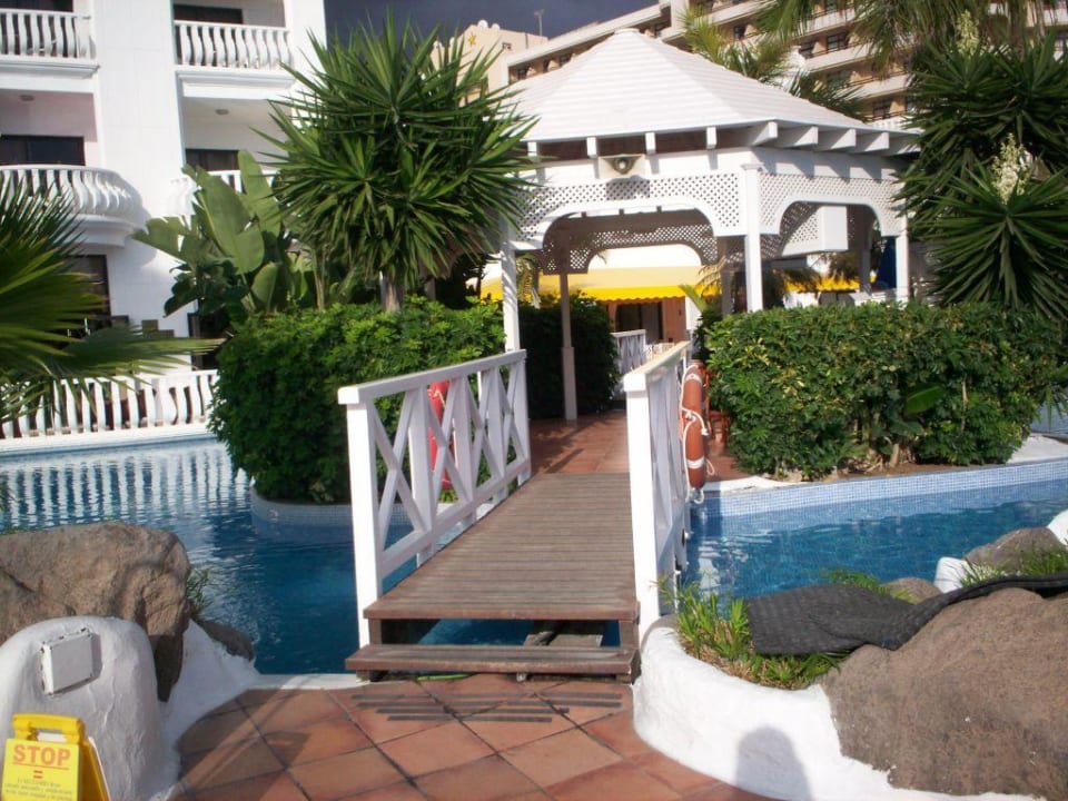 Brücke zur Poolbar Guayarmina Princess