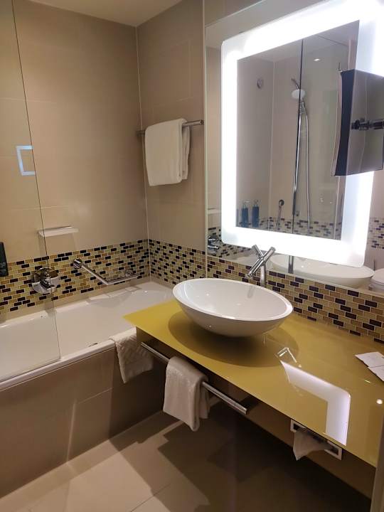 Zimmer Hilton Frankfurt Airport