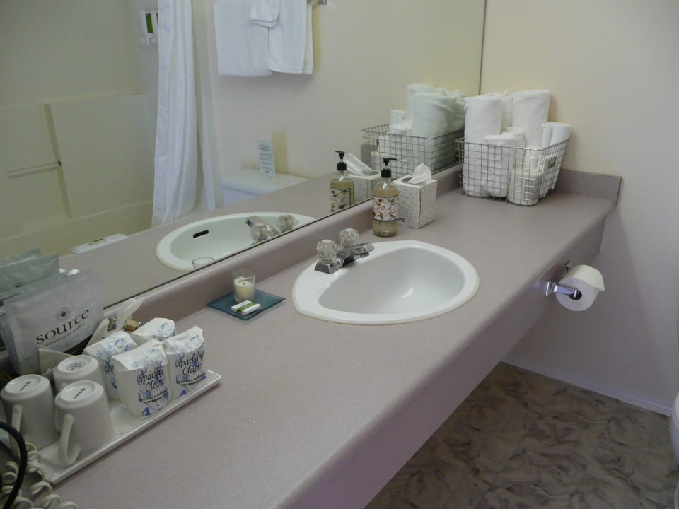 Bad The Tofino Harbourview Motel