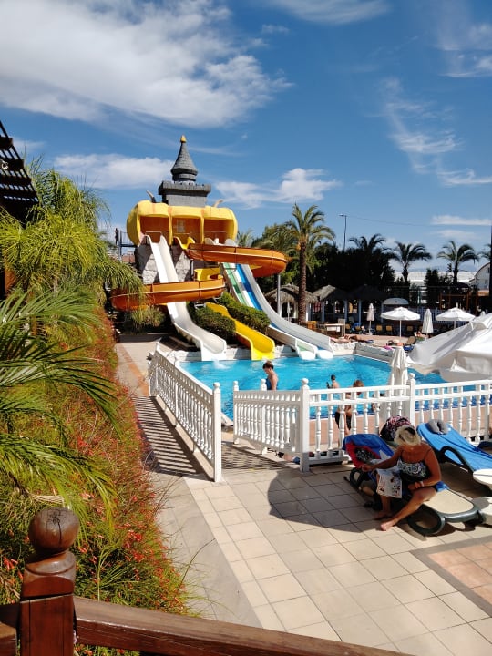 Pool Well Palace Side