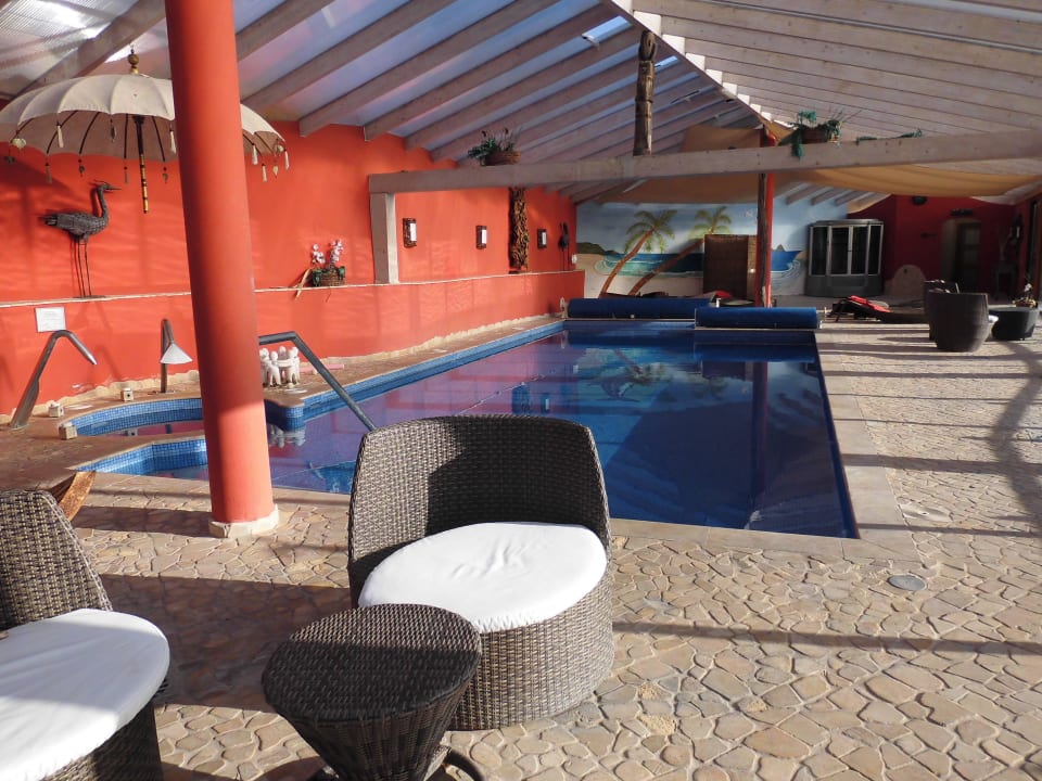 Beheiztes Hallenbad Finca Montimar