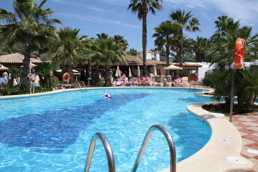 Pool (Tiefe 1,40 m) Flipflop Cala Romantica