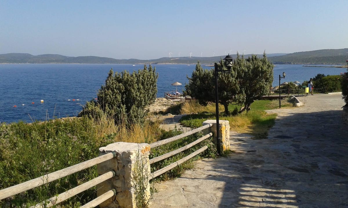 Ścieżka wokół terenu Club Resort Atlantis