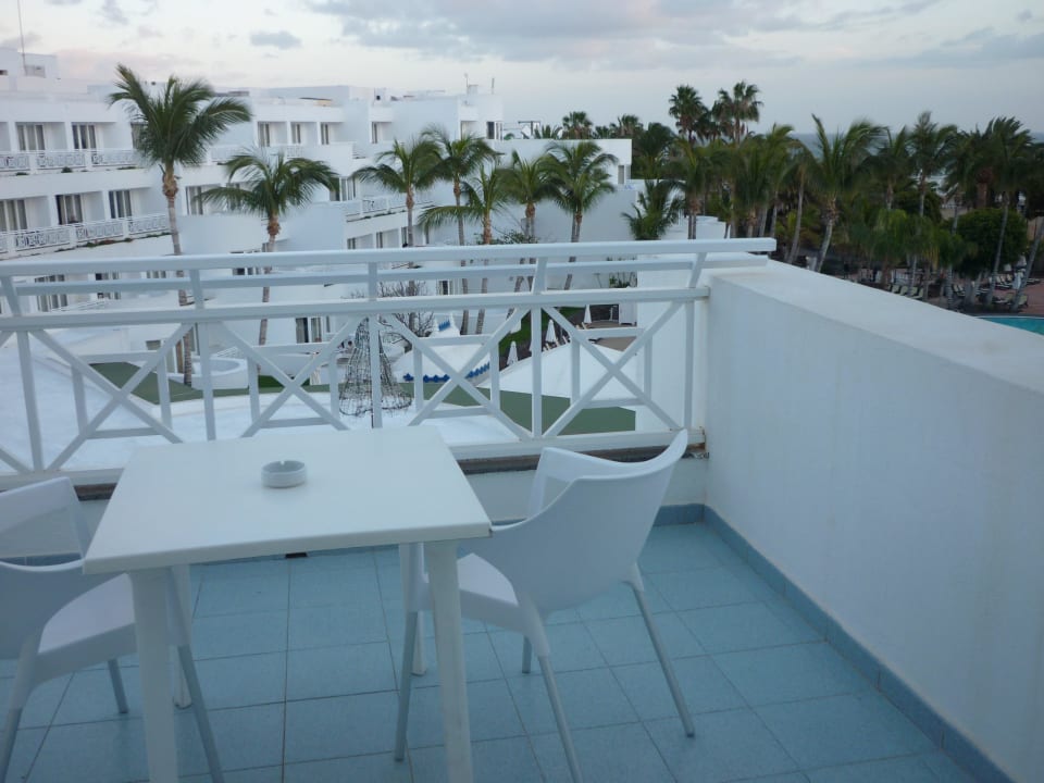 Grosszügige Balkon Hipotels La Geria