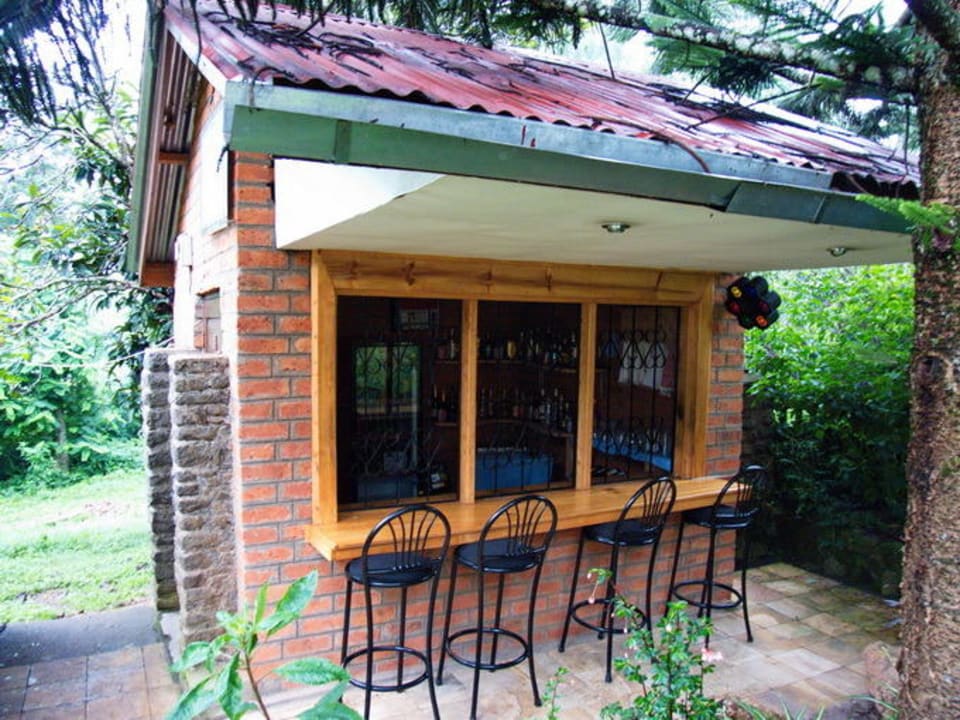 Außenbar Muller's Mountain Lodge