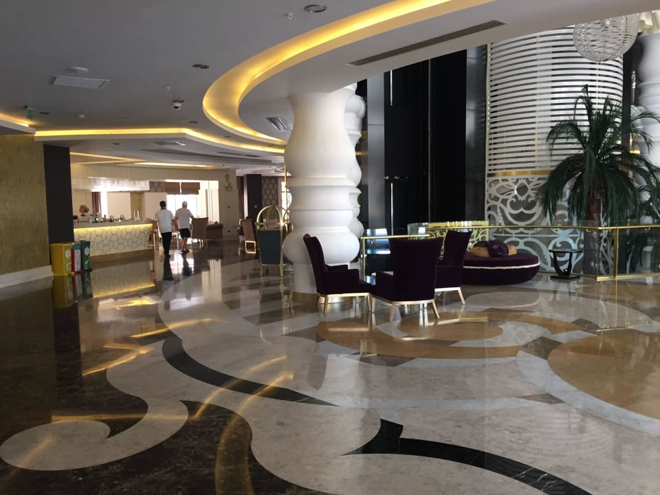 Лобби Kirman Belazur Resort & Spa