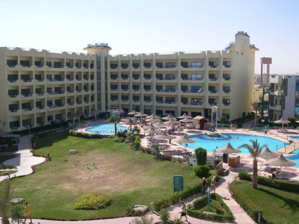 Poolanlage Moreno Horizon Spa & Resort