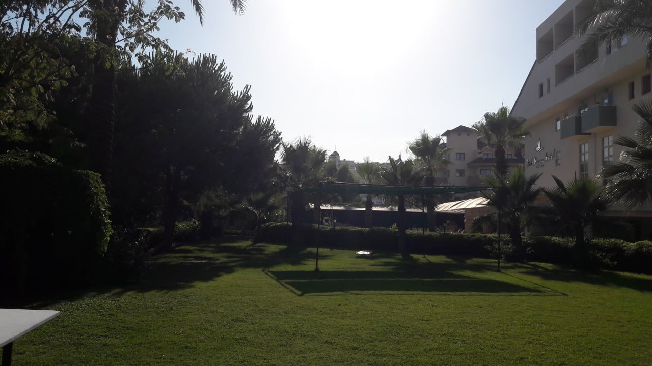 Gartenanlage Side Breeze Hotel