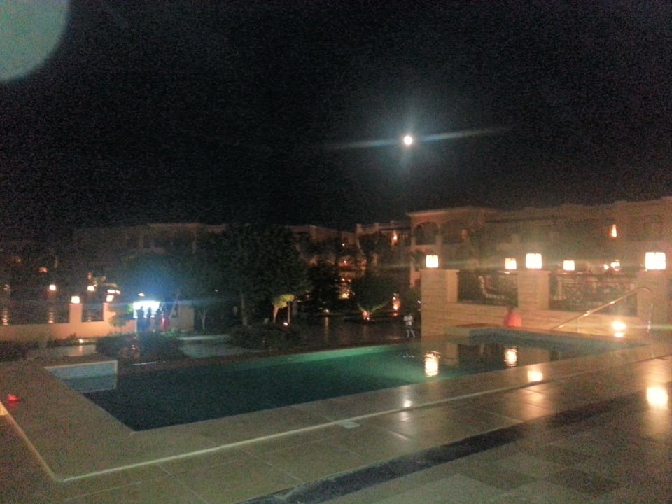 Von der Lobby  aus JAZ Aquamarine Resort