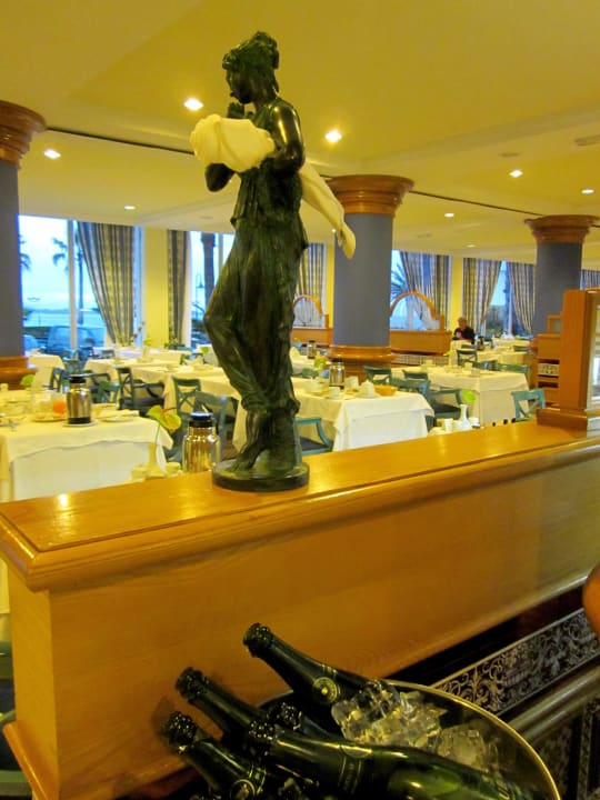 Sekt am Morgen Hotel Riu Palace Tres Islas