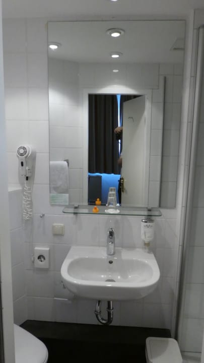 Zimmer Garner Hotel Bremen North by IHG