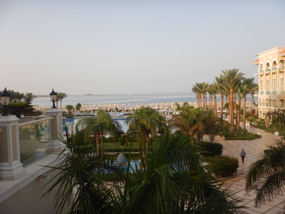 Blick von der Terrasse Premier Le Reve Hotel & Spa