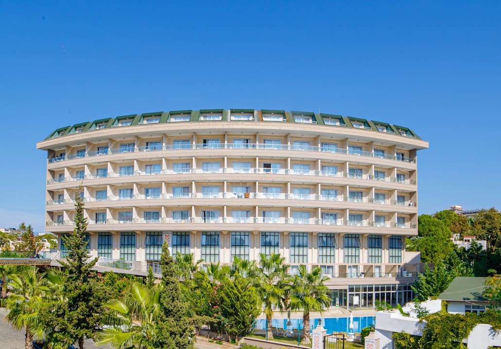 Außenansicht Justiniano Park Conti