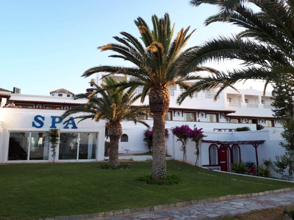 Gartenanlage Mitsis Selection Rinela