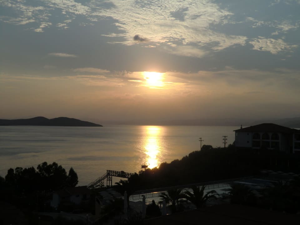 Sonnenuntergang Akrathos Beach Hotel